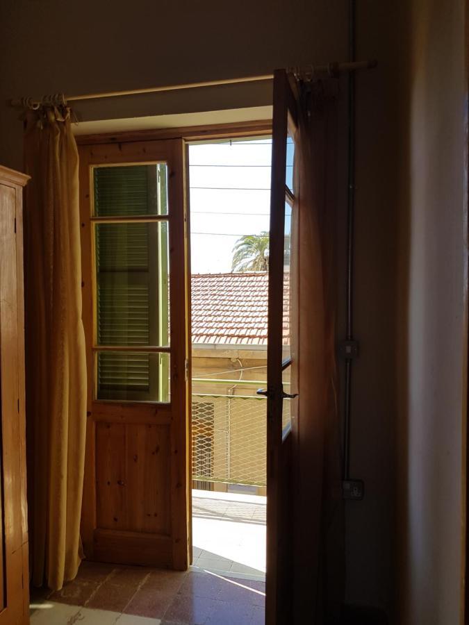 Ines Guest House Никосия Экстерьер фото