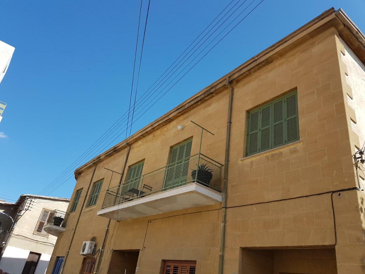 Ines Guest House Никосия Экстерьер фото
